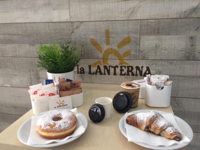 Albergo Ristorante Bar Pizzeria La Lanterna Santi Cosma e Damiano Exteriör bild